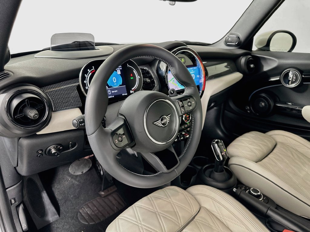 Used 2024 MINI Cooper S FWD image 9