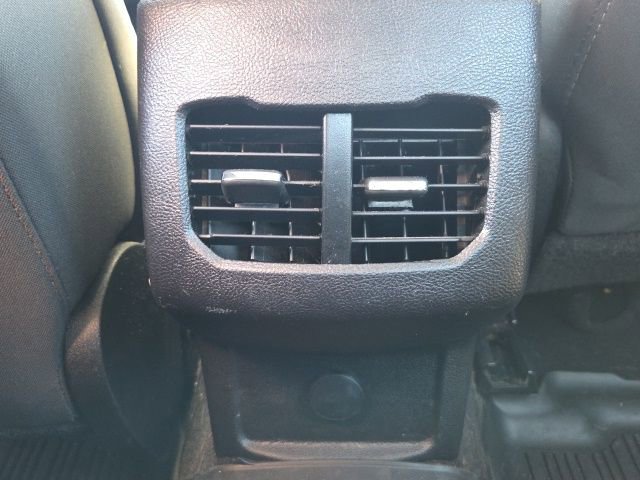 Used 2020 Ford Fusion SE image 17