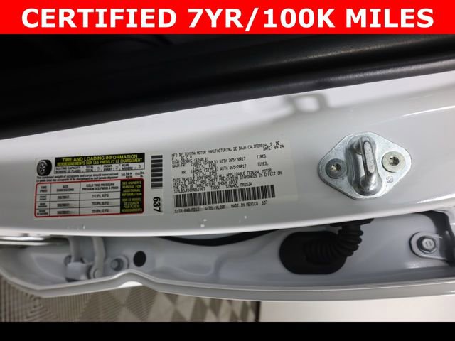 Used 2024 Toyota Tacoma TRD Off-Road image 28