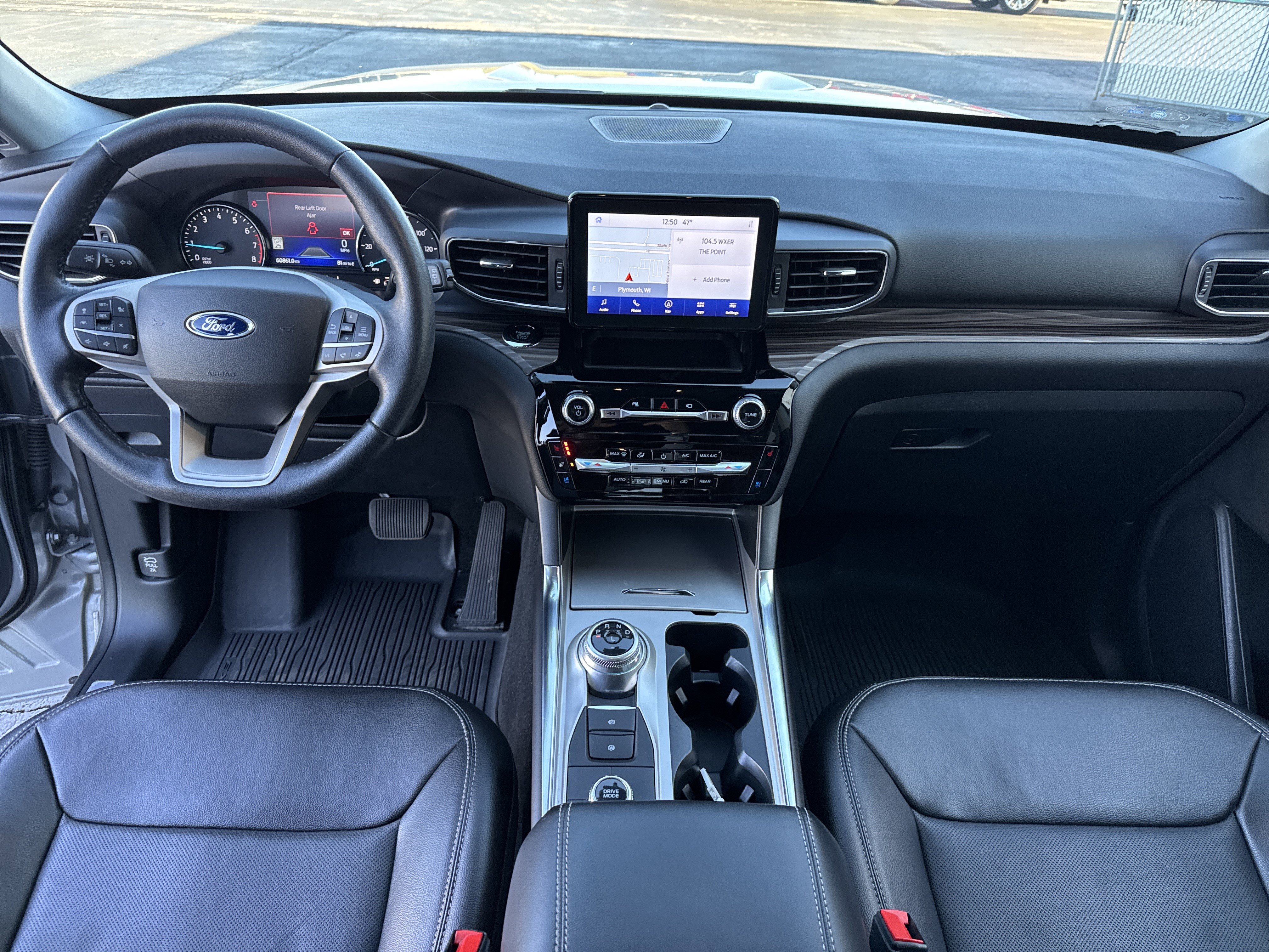 Certified 2022 Ford Explorer Limited AWD/4WD image 24