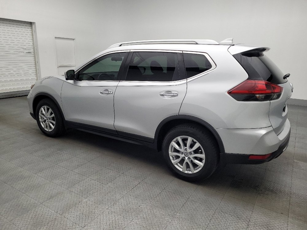 Used 2018 Nissan Rogue SV w/ Premium Package image 3