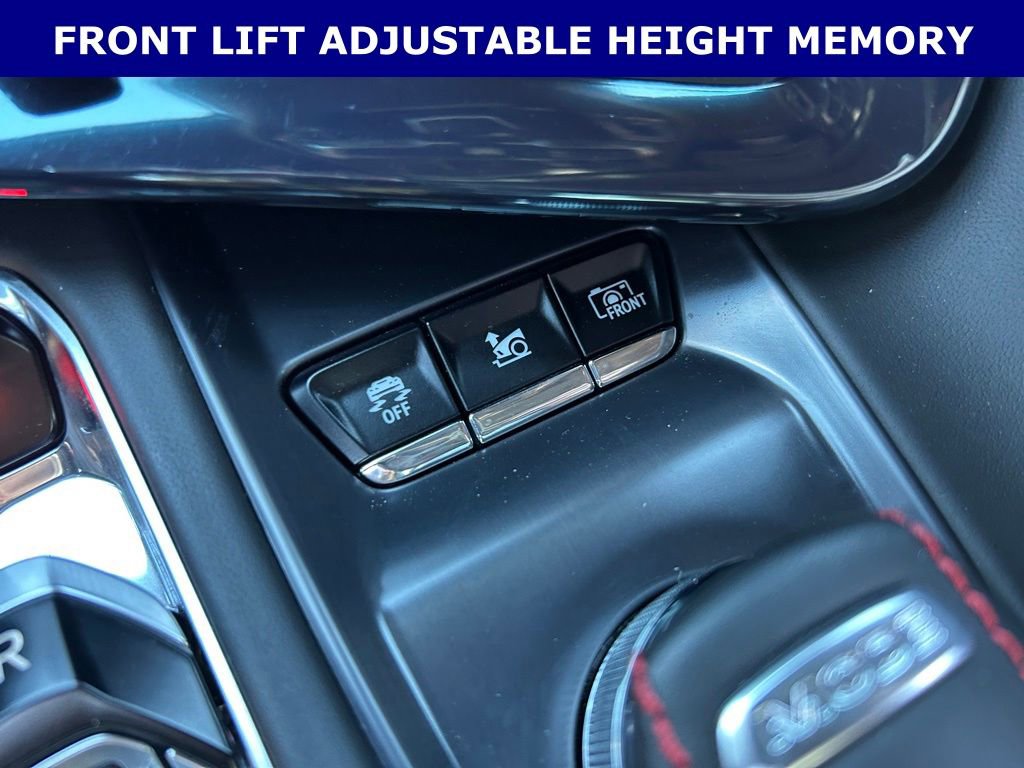 Used 2025 Chevrolet Corvette E-Ray w/ Stealth Interior Trim Package image 16