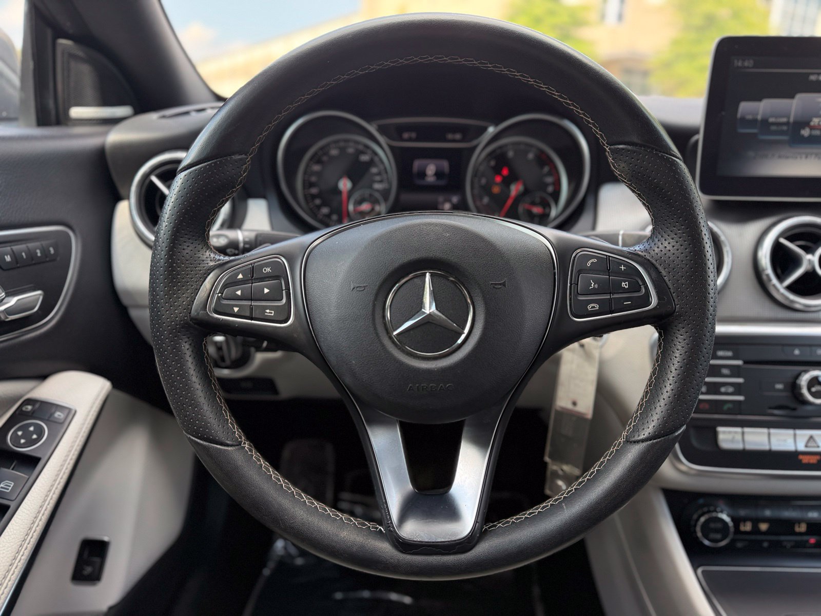 Used 2017 Mercedes-Benz CLA 250 4MATIC image 25