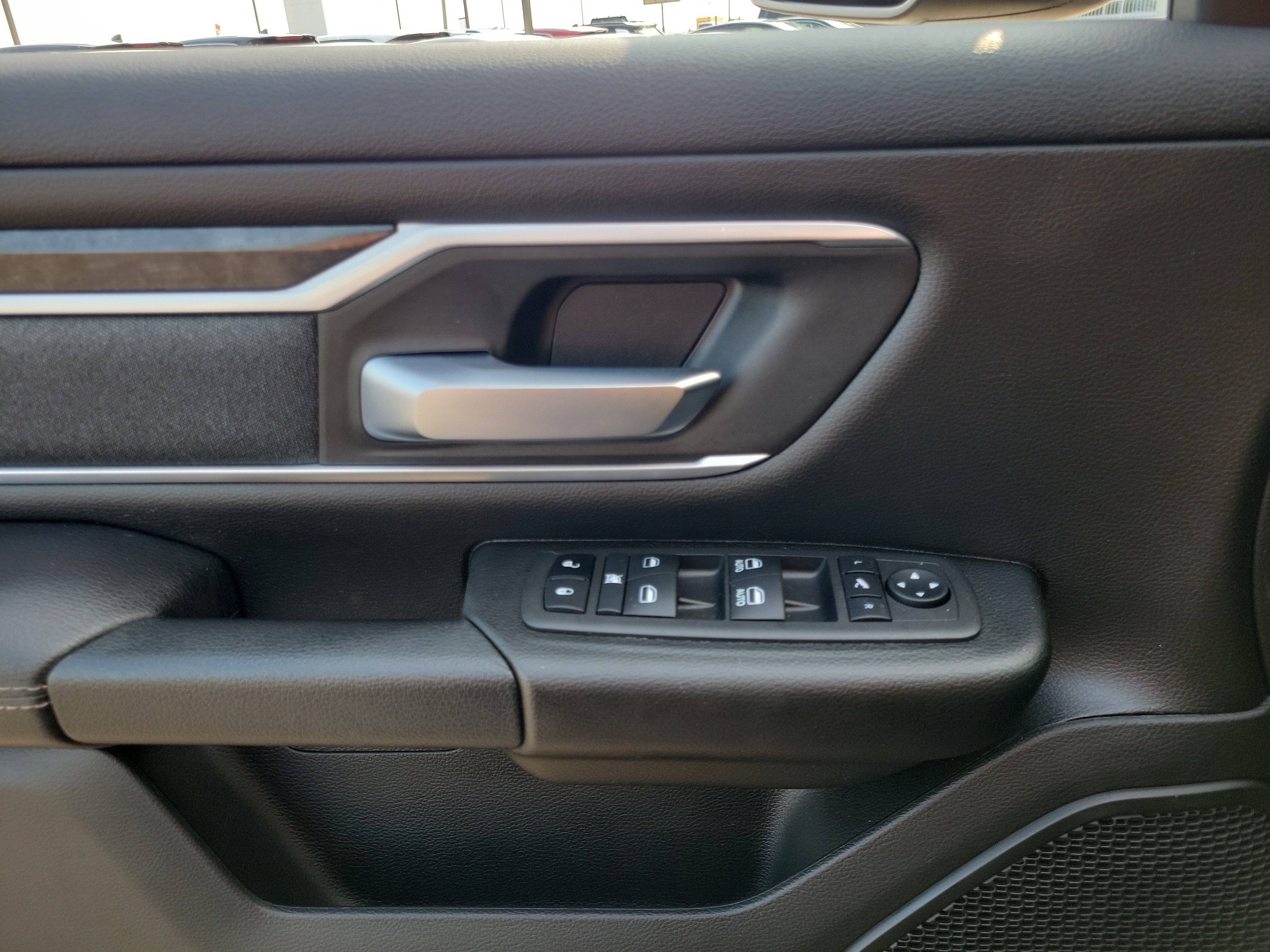 Used 2023 RAM 1500 Big Horn AWD/4WD image 17