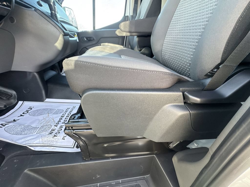 New 2026 Ford Transit 250 148 Medium Roof RWD image 12