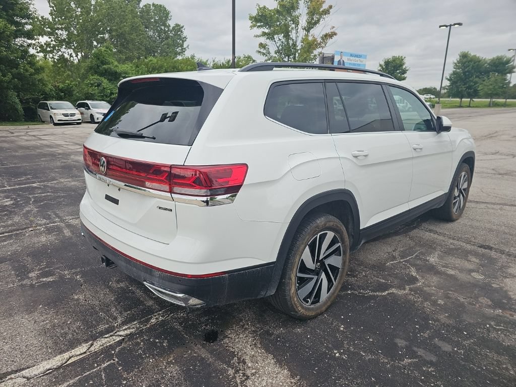 Used 2025 Volkswagen Atlas SE AWD/4WD image 5