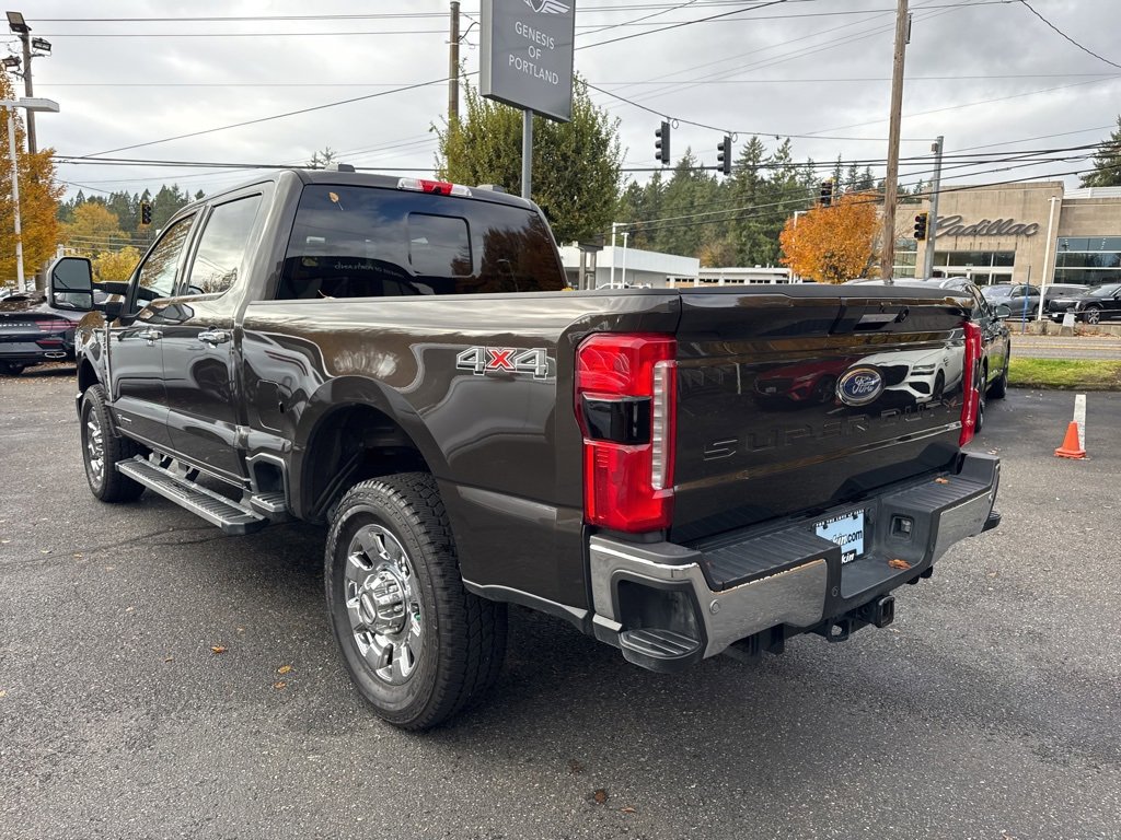 Used 2024 Ford F350 Lariat image 5