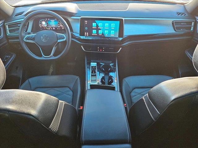 Used 2024 Volkswagen Atlas Cross Sport SE image 18