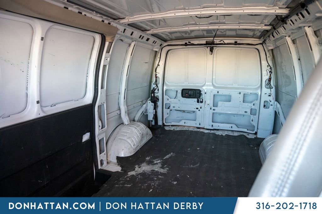 Used 2023 GMC Savana 2500 w/ Driver Convenience Package image 16