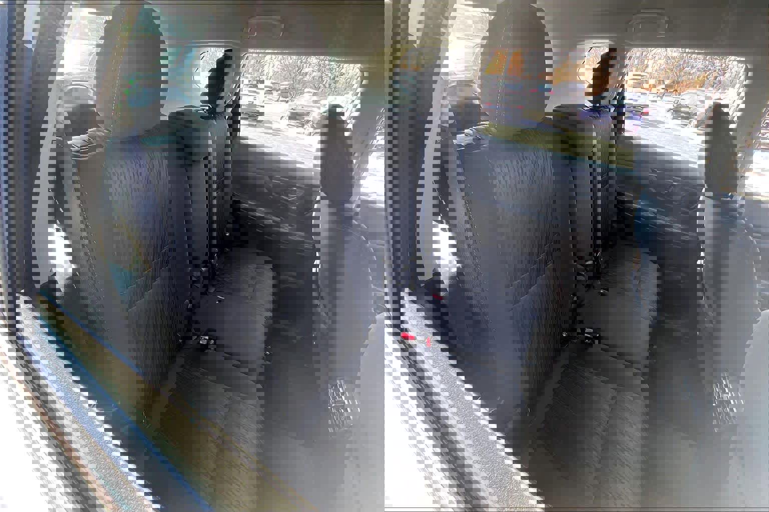 Used 2019 Nissan Rogue S image 60