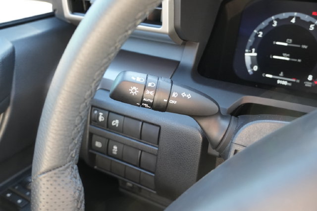 Used 2025 Toyota Tacoma TRD Sport AWD/4WD image 26