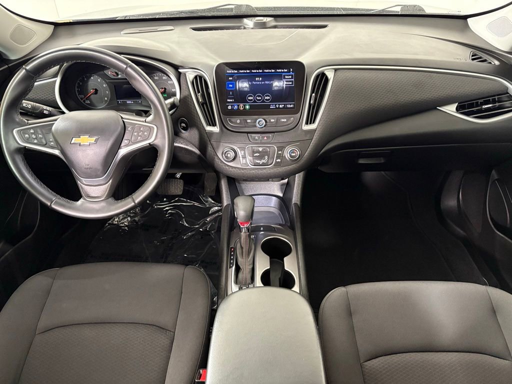 Used 2023 Chevrolet Malibu RS FWD image 36