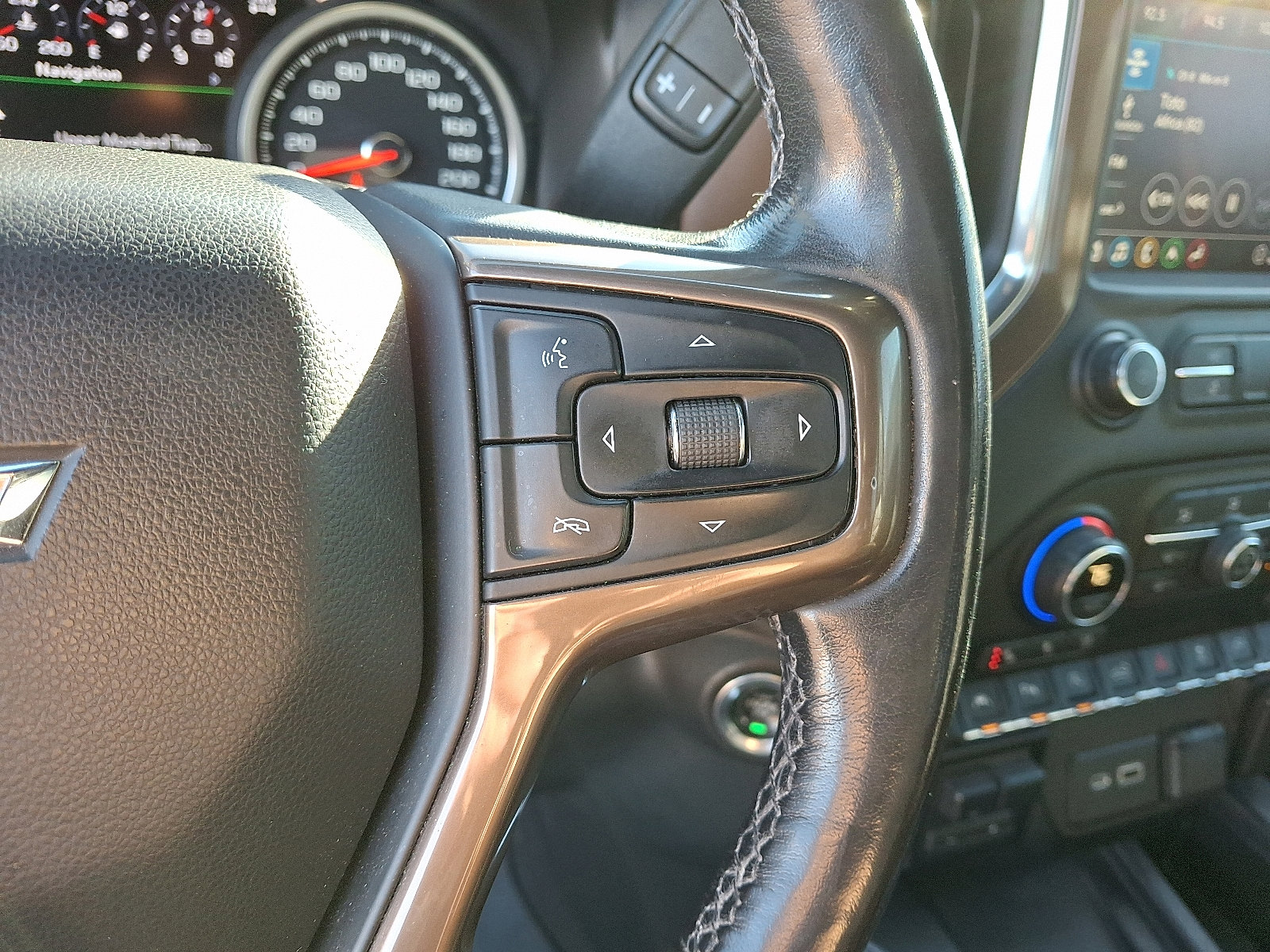 Used 2020 Chevrolet Silverado 1500 High Country image 21