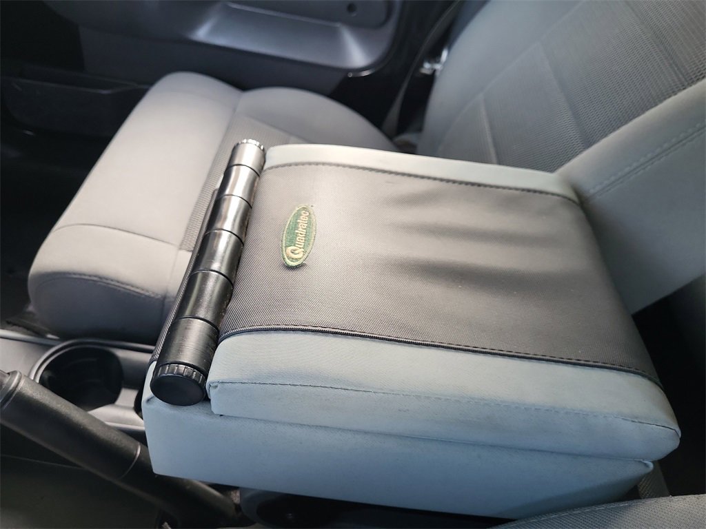 Used 2008 Jeep Wrangler Sahara w/ Dual Top Group image 30