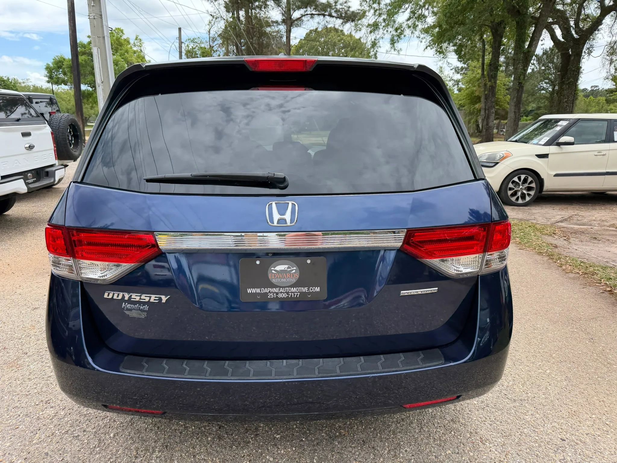 Used 2016 Honda Odyssey SE image 6