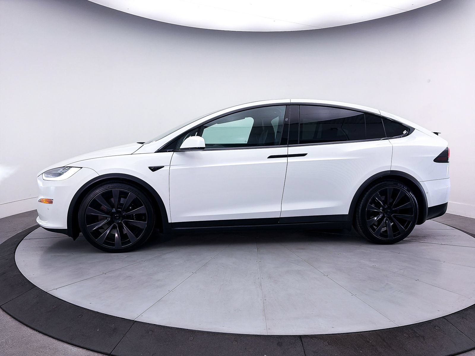 Used 2022 Tesla Model X Plaid AWD/4WD image 38