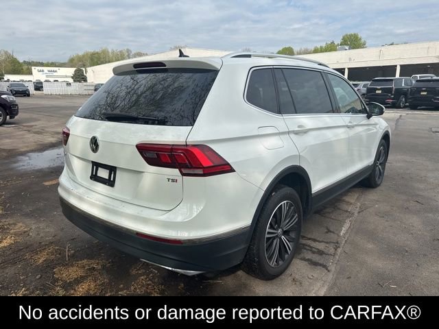 Used 2018 Volkswagen Tiguan SEL FWD image 3