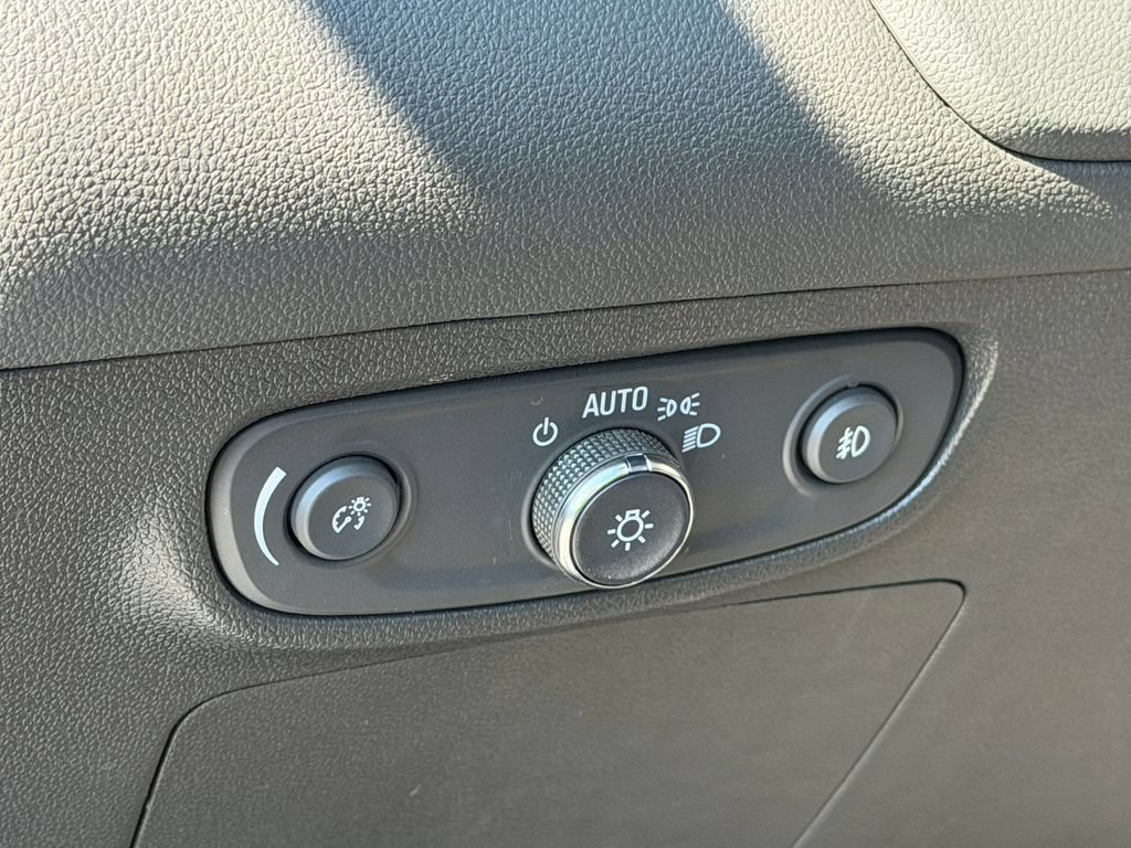 Certified 2023 Buick Encore GX Select FWD image 30