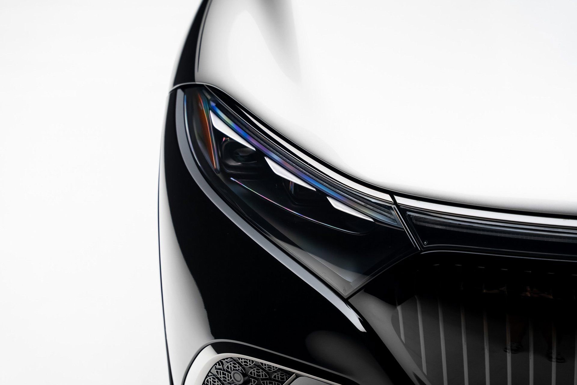 Used 2024 Mercedes-Benz Maybach EQS 680 4MATIC image 11