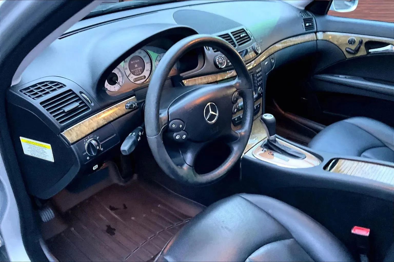 Used 2008 Mercedes-Benz E 350 E 350 Sedan 4D image 13