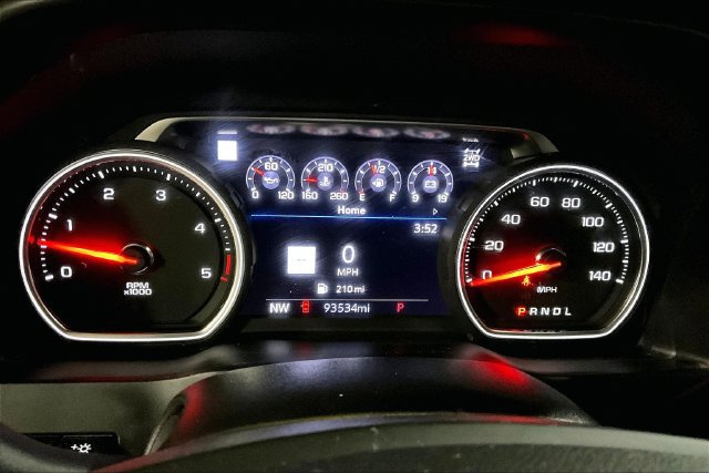 Used 2020 Chevrolet Silverado 2500 High Country w/ Technology Package AWD/4WD image 26
