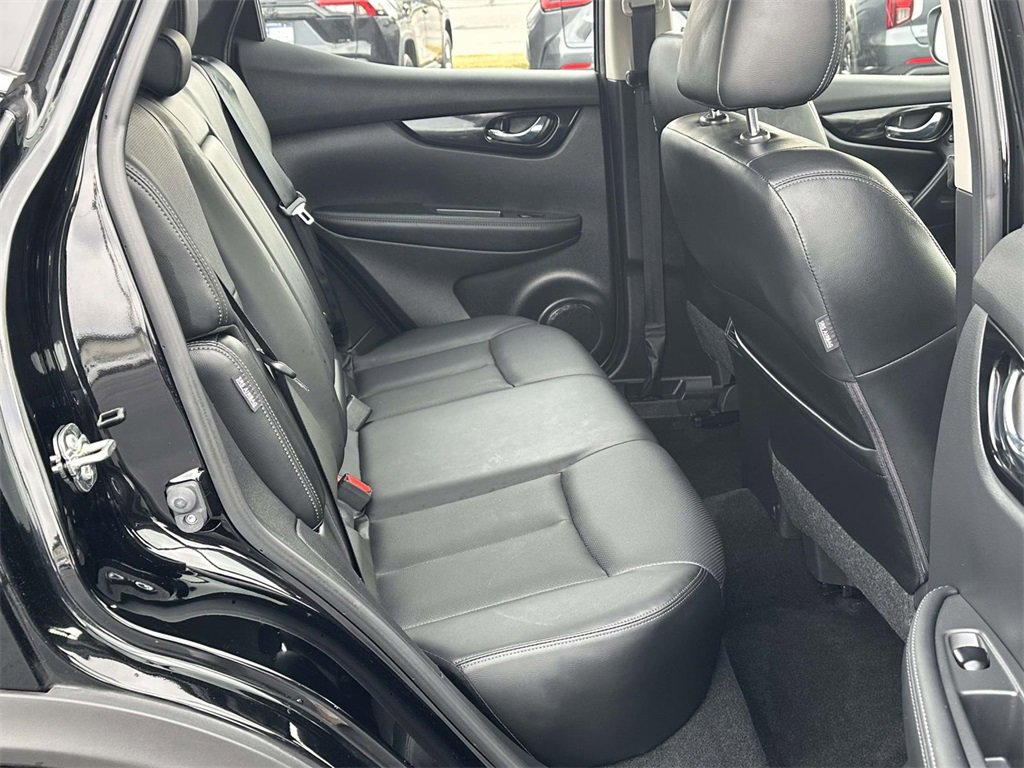 Used 2022 Nissan Rogue Sport SL image 7