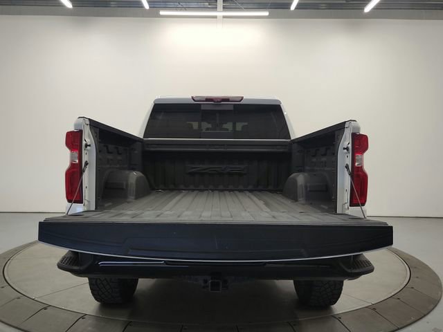 Used 2023 Chevrolet Silverado 1500 ZR2 w/ Technology Package AWD/4WD image 28