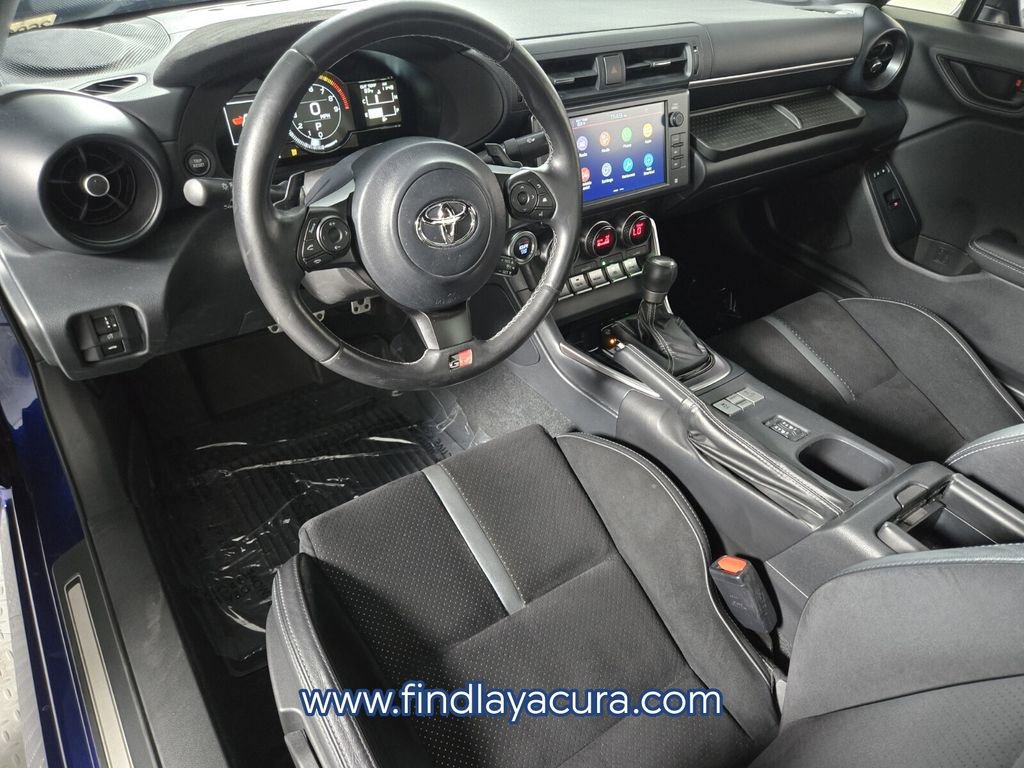 Used 2024 Toyota GR86 Premium RWD image 14