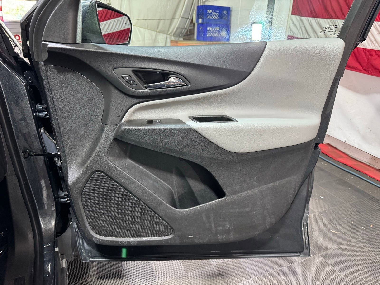 Used 2023 Chevrolet Equinox LT w/ Driver Convenience Package image 20