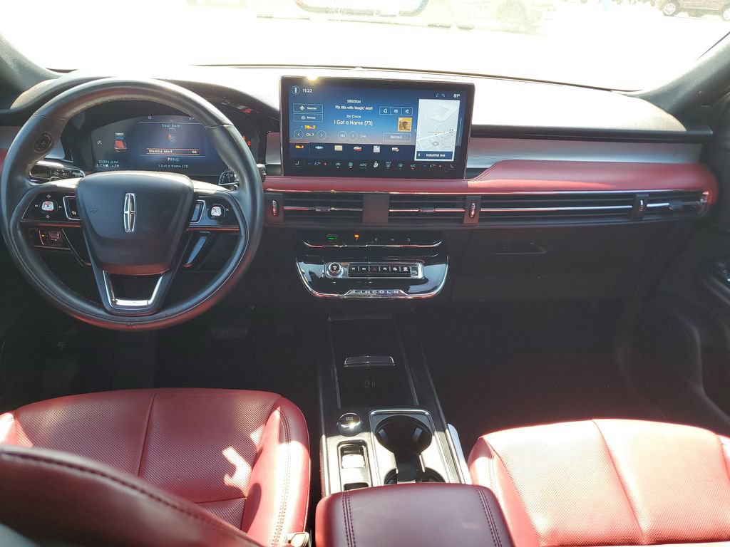 Used 2023 Lincoln Corsair Reserve AWD/4WD image 11