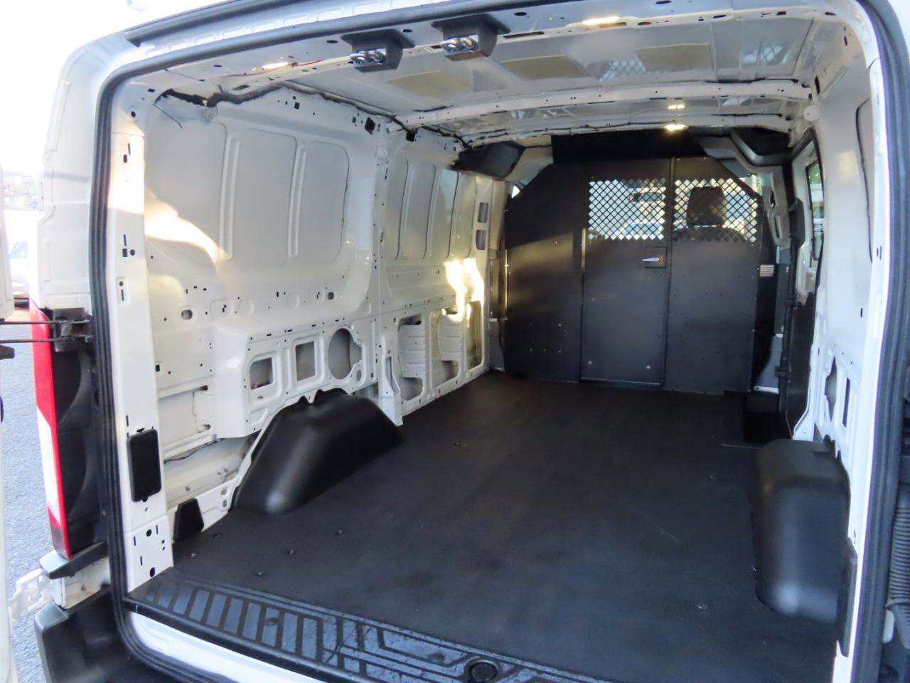 Used 2015 Ford Transit 150 130 Low Roof RWD image 22