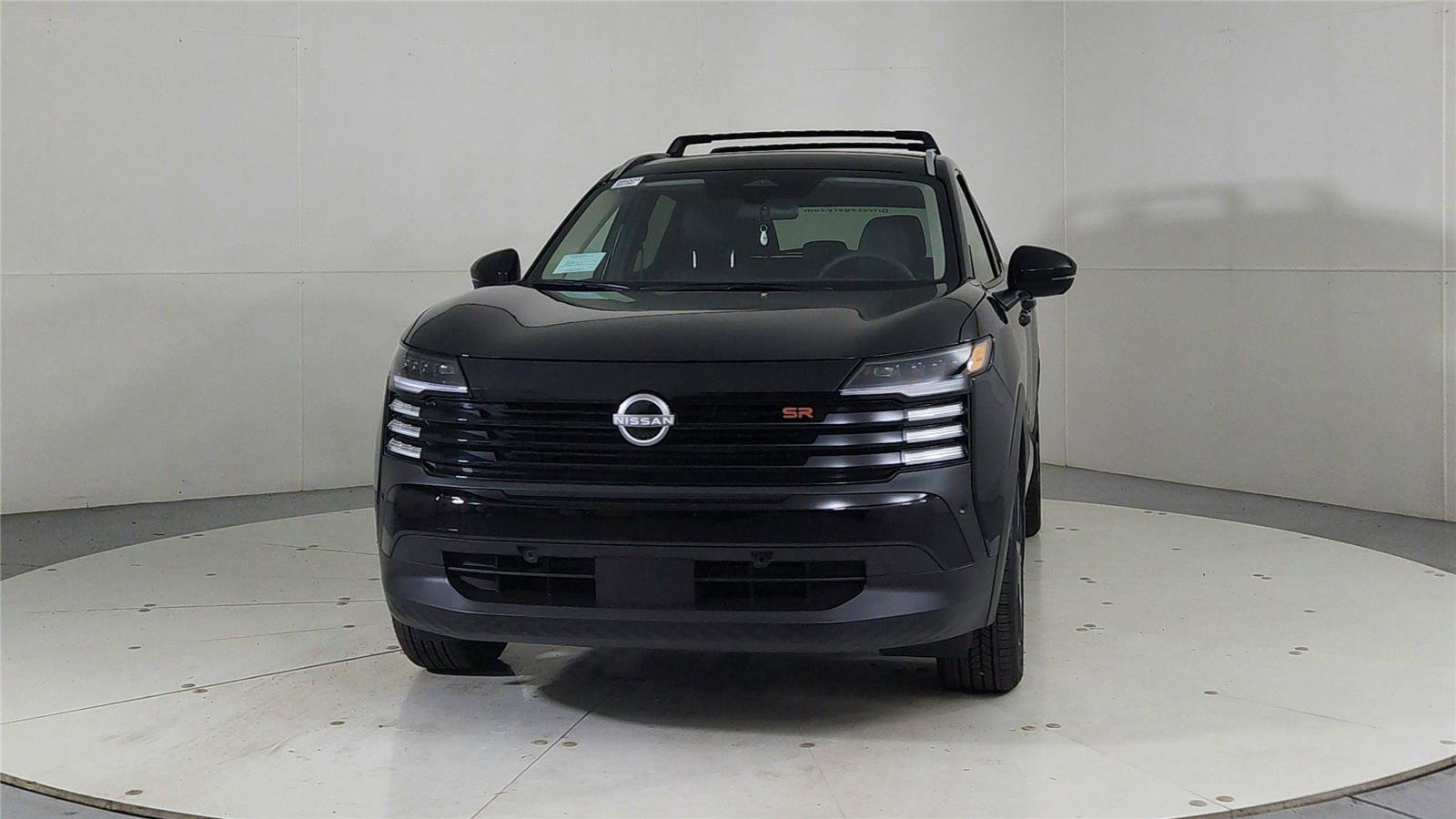 New 2026 Nissan Kicks SR w/ Cold Weather Package image 2