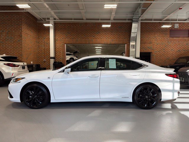 Used 2022 Lexus ES 300h F Sport w/ Accessory Package FWD image 4