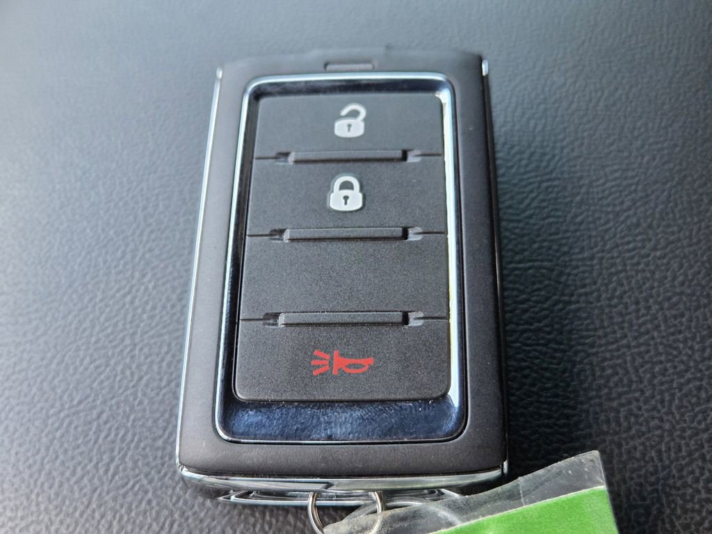 New 2025 Jeep Grand Cherokee Laredo w/ MOPAR Finishing Package RWD image 31