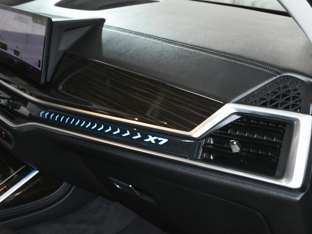 Used 2024 BMW X7 xDrive40i image 87