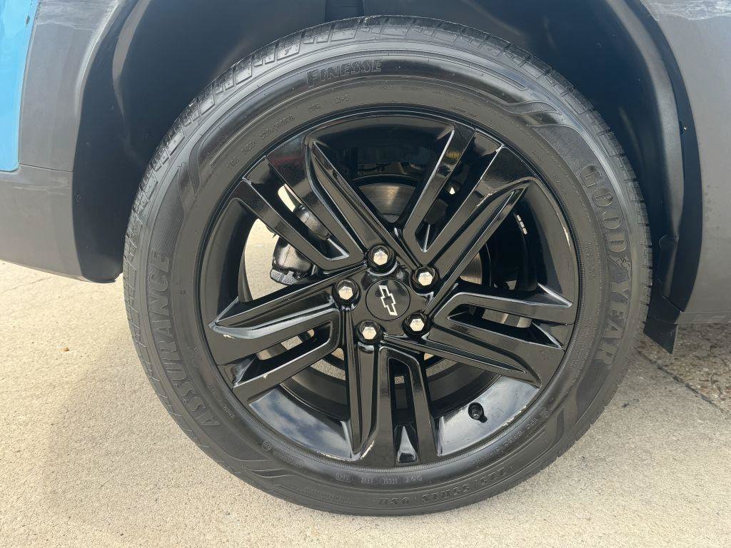 Used 2025 Chevrolet Trax ACTIV w/ Driver Confidence Package FWD image 9