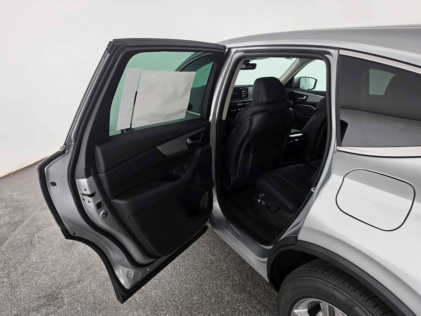 New 2026 Acura MDX SH-AWD image 16