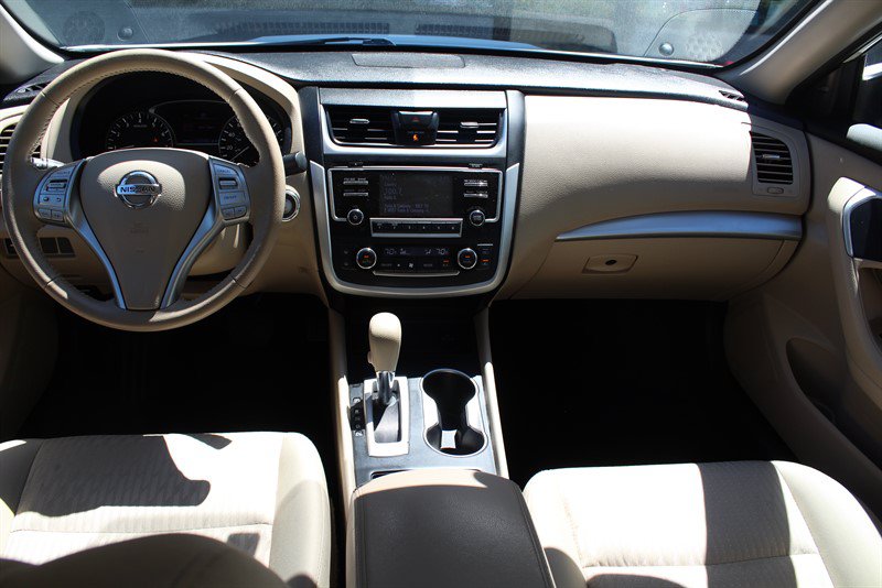 Used 2016 Nissan Altima 2.5 SV FWD image 19