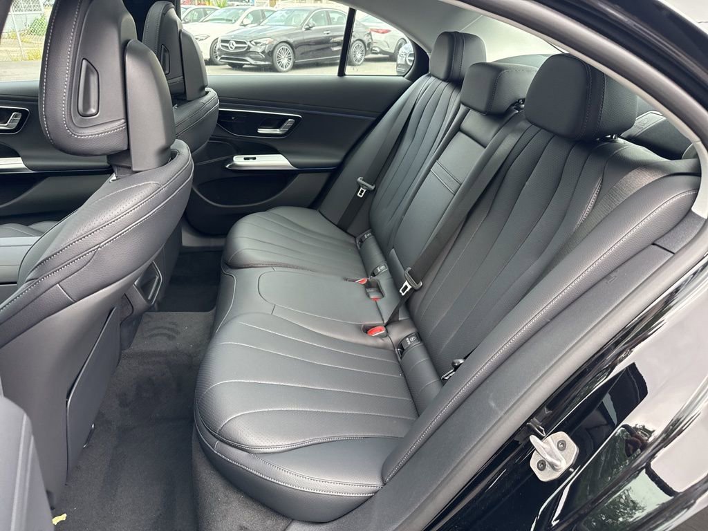 New 2026 Mercedes-Benz E 350 4MATIC Sedan image 17
