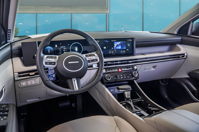 New 2026 Hyundai Tucson SEL FWD image 11