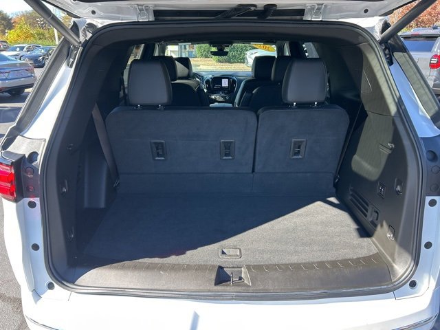 Used 2023 Chevrolet Traverse High Country image 8