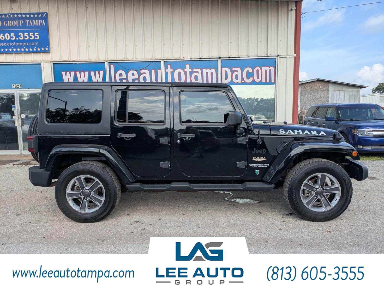 Used 2012 Jeep Wrangler Unlimited Sahara AWD/4WD image 2