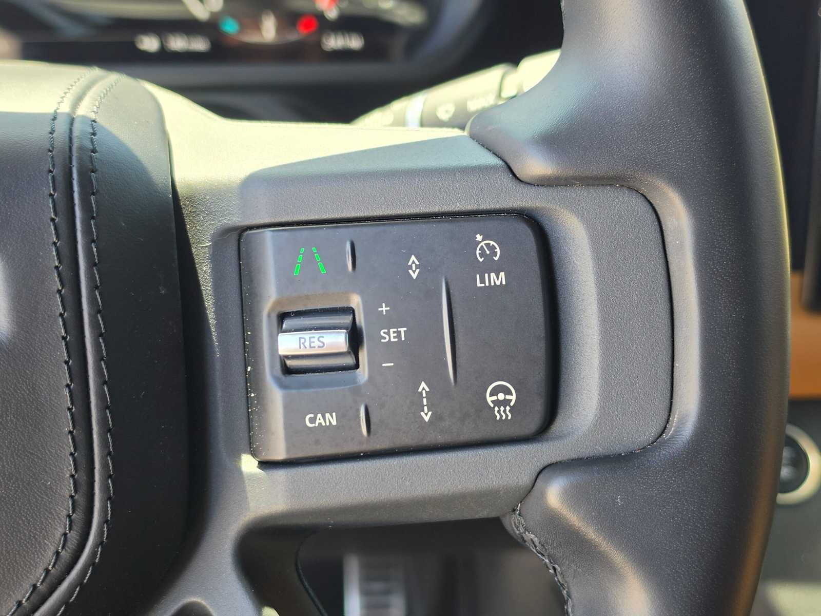 Used 2024 Land Rover Defender 130 X AWD/4WD image 35