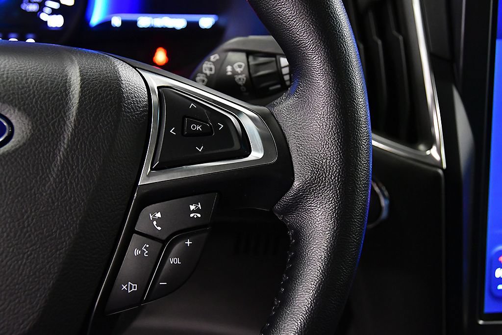 Used 2022 Ford Edge Titanium AWD/4WD image 24