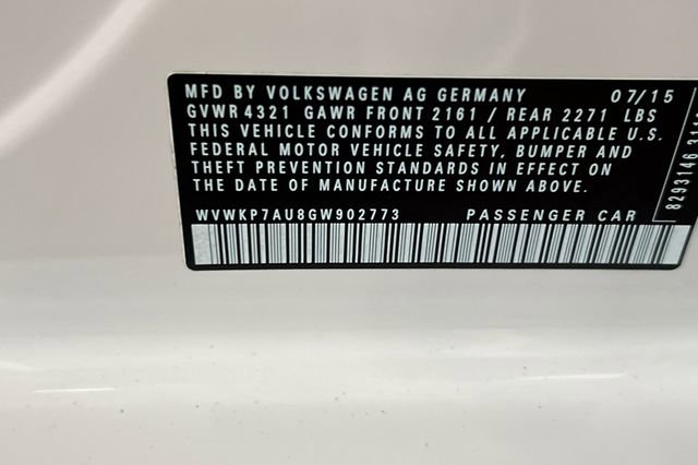 Used 2016 Volkswagen e-Golf SE image 34
