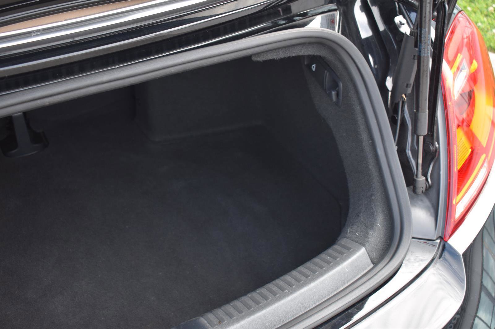 Used 2014 Volkswagen Beetle 1.8T FWD image 45