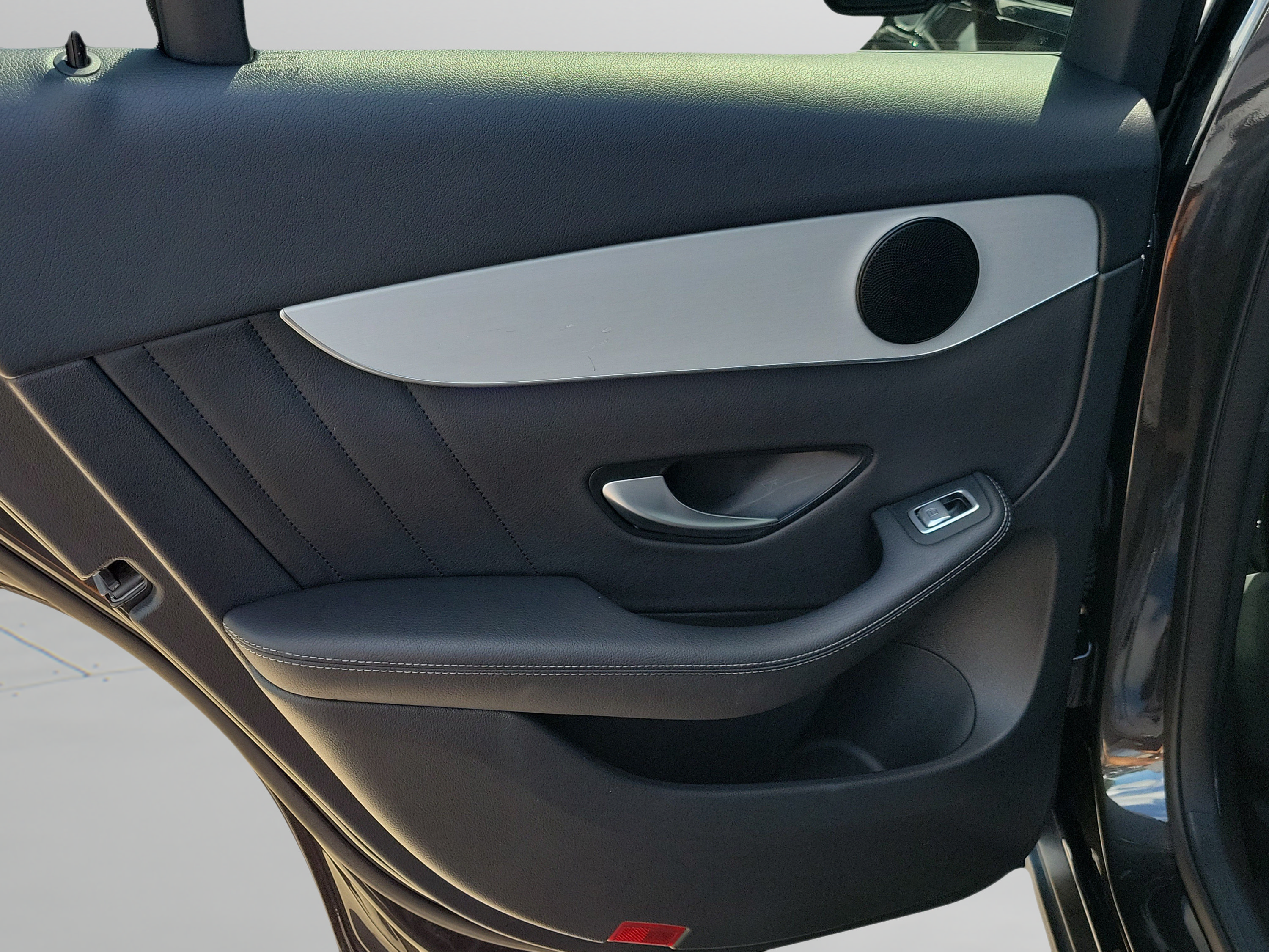 Certified 2022 Mercedes-Benz GLC 300 image 7