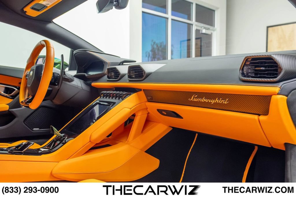 Used 2024 Lamborghini Huracan Tecnica RWD image 99