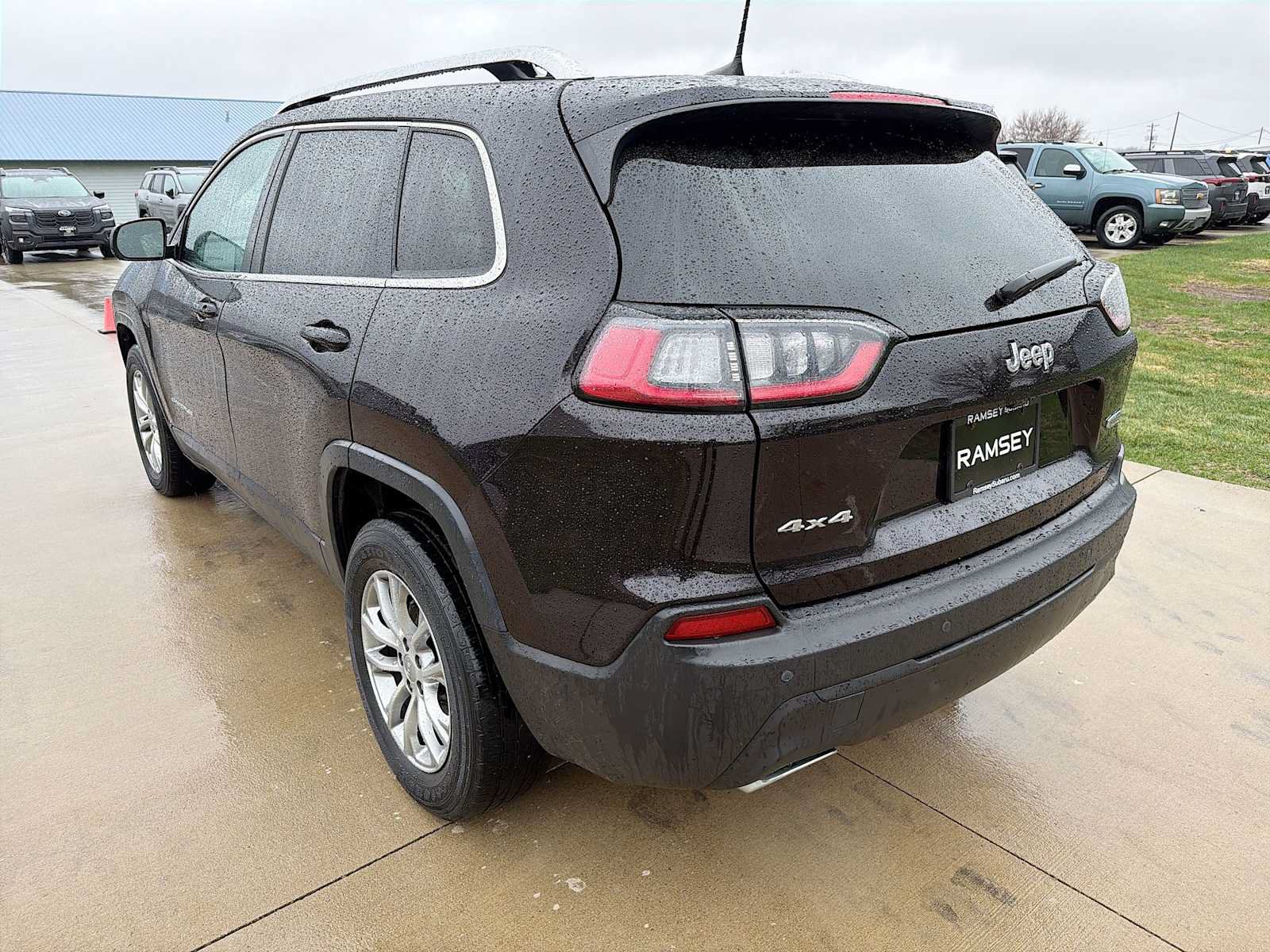 Used 2021 Jeep Cherokee Latitude Lux AWD/4WD image 4