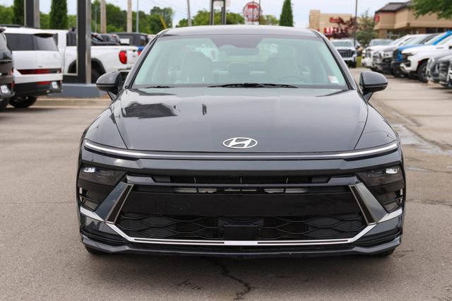 Used 2024 Hyundai Sonata SEL FWD image 2